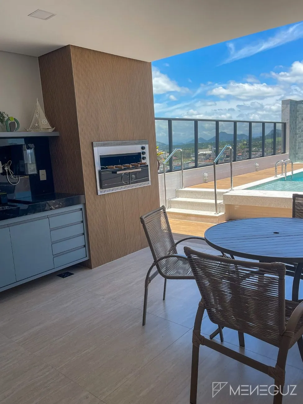 Imagem Imóveis à venda em Guarapari Praia do Morro, apartamento de 3 quartos de frente total para o mar, com lazer completo na cobertura