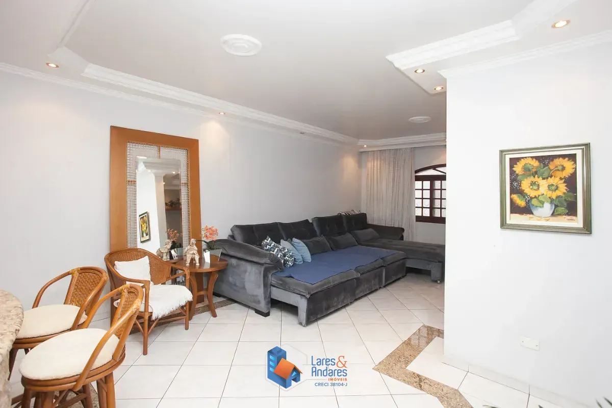 Imagem Sobrado para venda em Vila Pereira Barreto com 3 quartos, sendo 2 suítes, 200m²