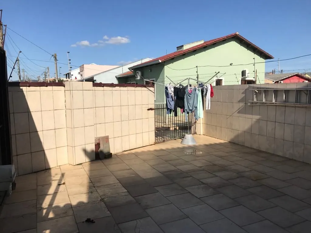 Imagem Sobrado semi mobiliado de 3 dormitorios sendo uma suite no bairro Hipica
