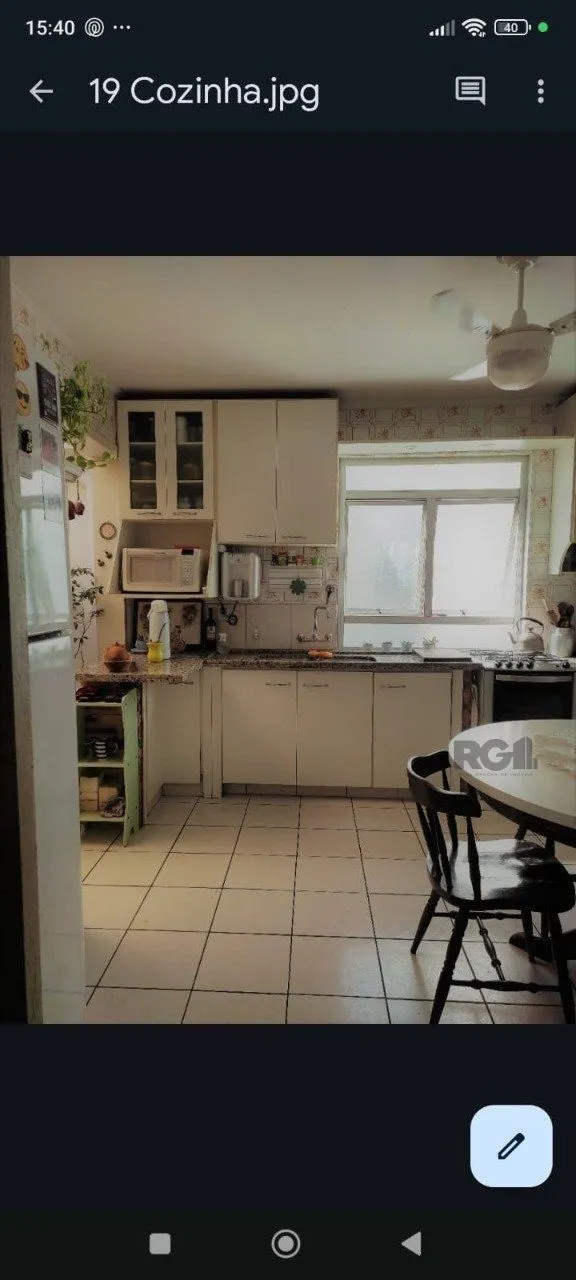 Imagem Apartamento de 130 m2,com 3 dormitórios e suíte, no bairro Jardim Botânico.