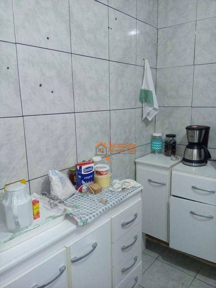 Imagem Sobrado com 6 dormitórios à venda, 216 m² por R$ 403.000,00 - Jardim Izildinha - Guarulhos/SP