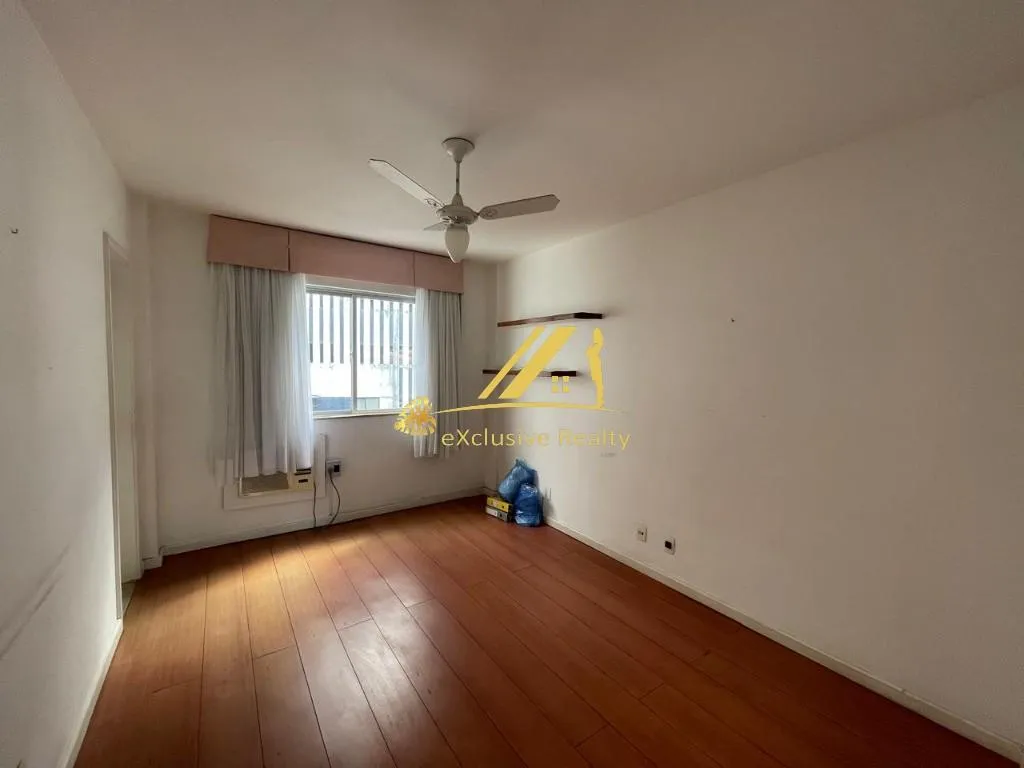 Imagem Apartamento 4 quartos, 2 suítes com varanda, living espaçoso 170m2, perto do Shopping Barra. 2 vagas. Prédio com piscina, salão de festas, vaga de vis