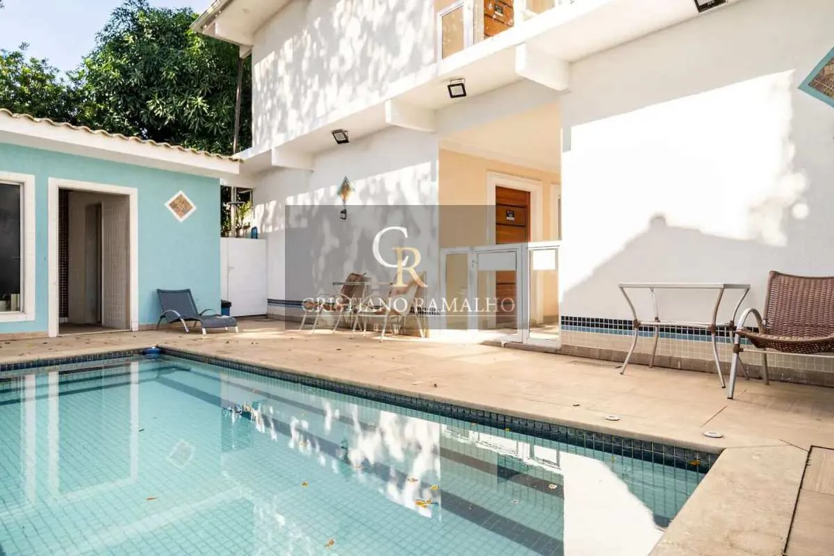 Imagem Flat à venda em Cabo Frio, Passagem, com 2 quartos