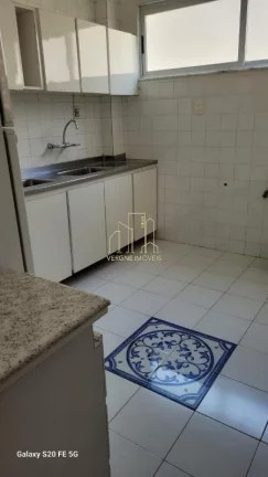 Imagem Apartamento amplo e bem localizado com quatro quartos a venda na Barra