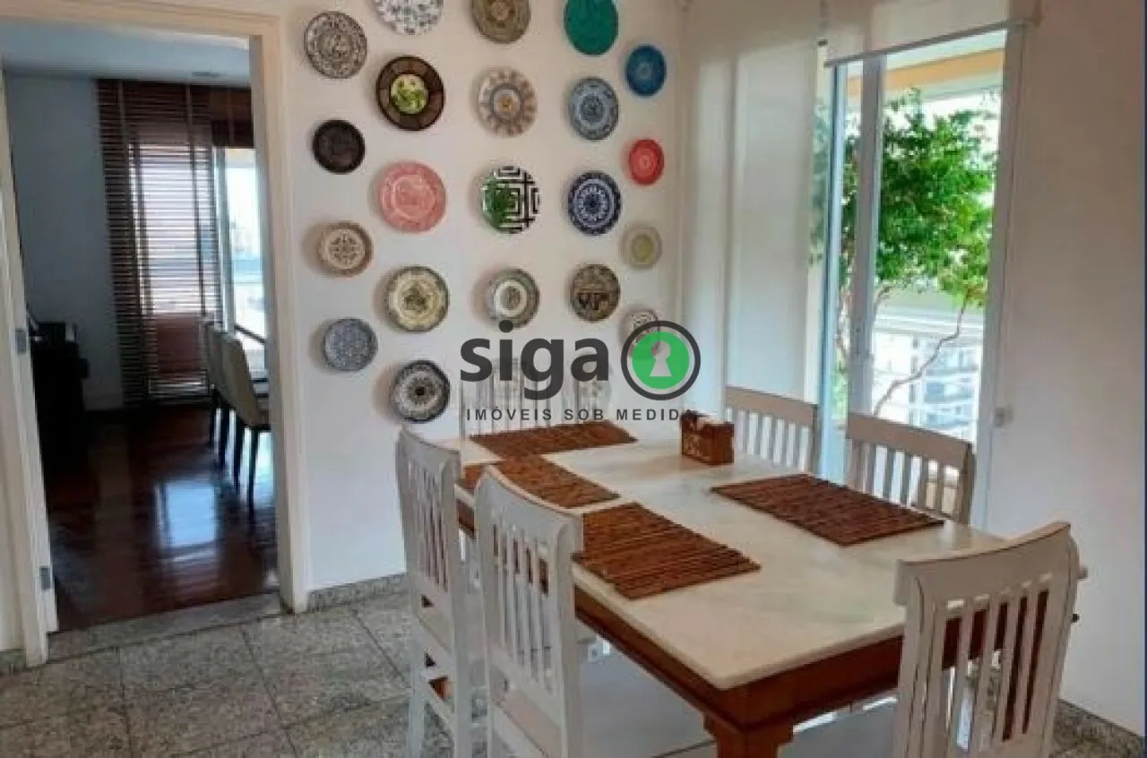 Imagem Apartamento em Moema Alto Padrão - 275m², 3 quartos e 4 Vagas!