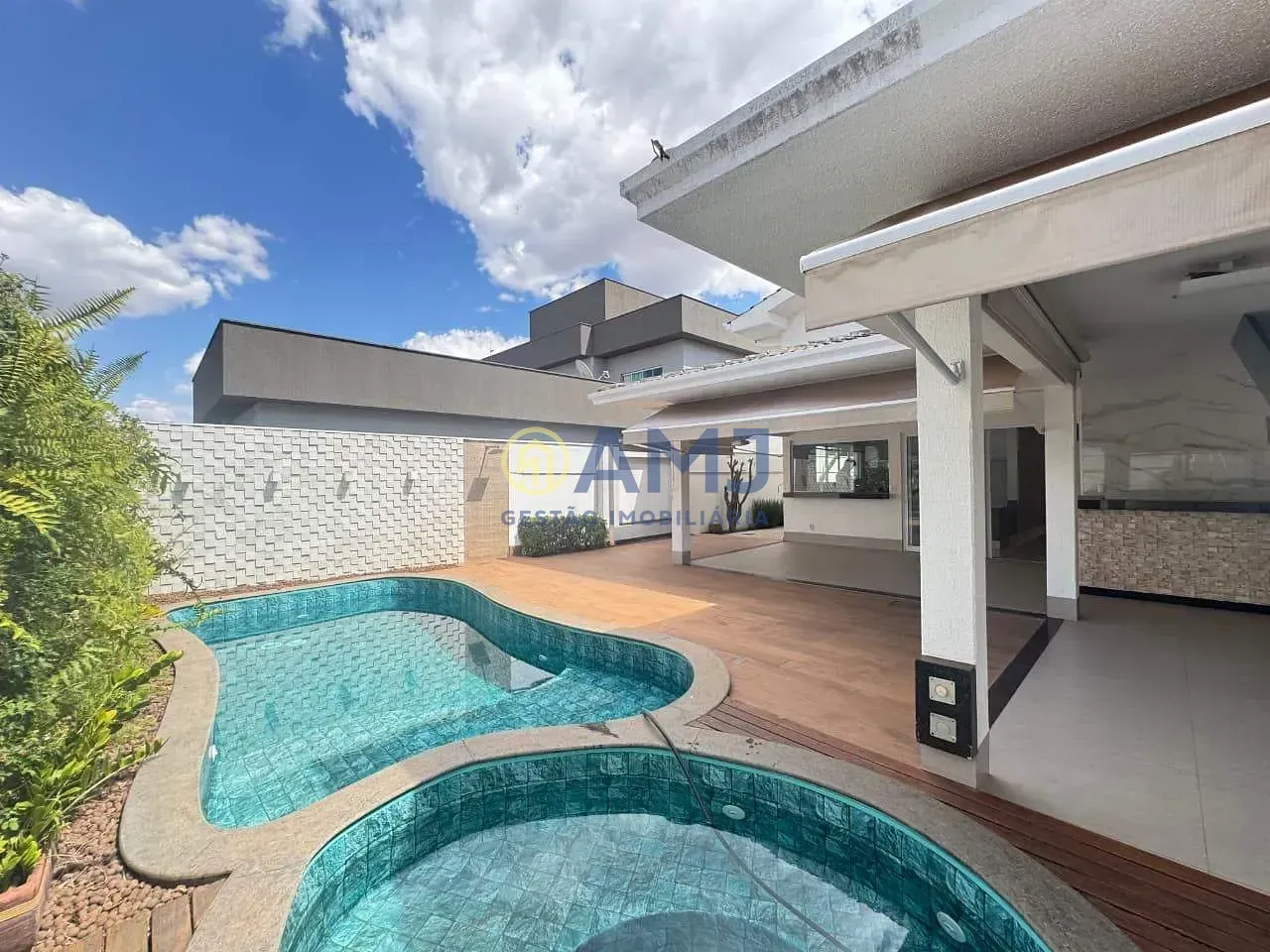 Foto do imóvel Casa à venda 3 suítes no Residencial Granville em Endereço não informado