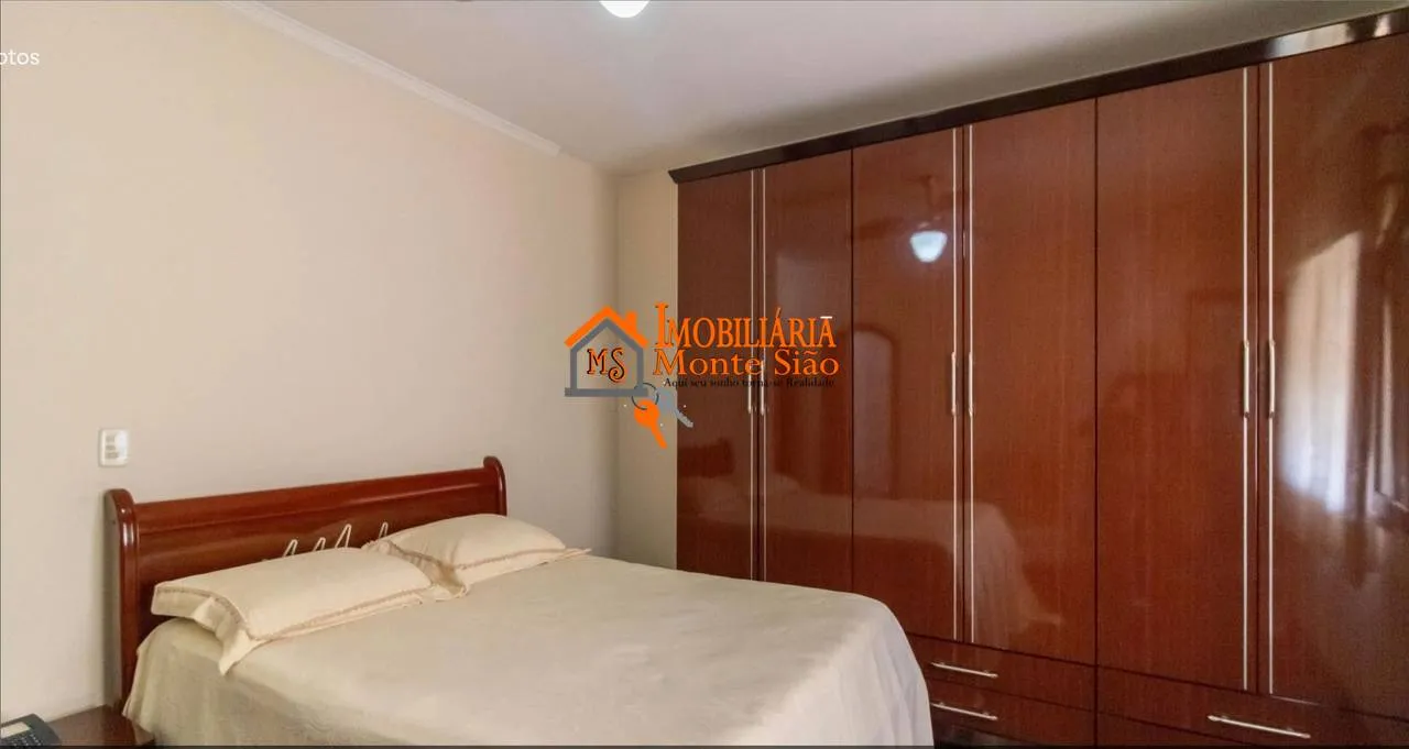 Imagem Sobrado com 5 dormitórios à venda, 500 m² por R$ 2.332.000 - Vila Galvão - Guarulhos/SP