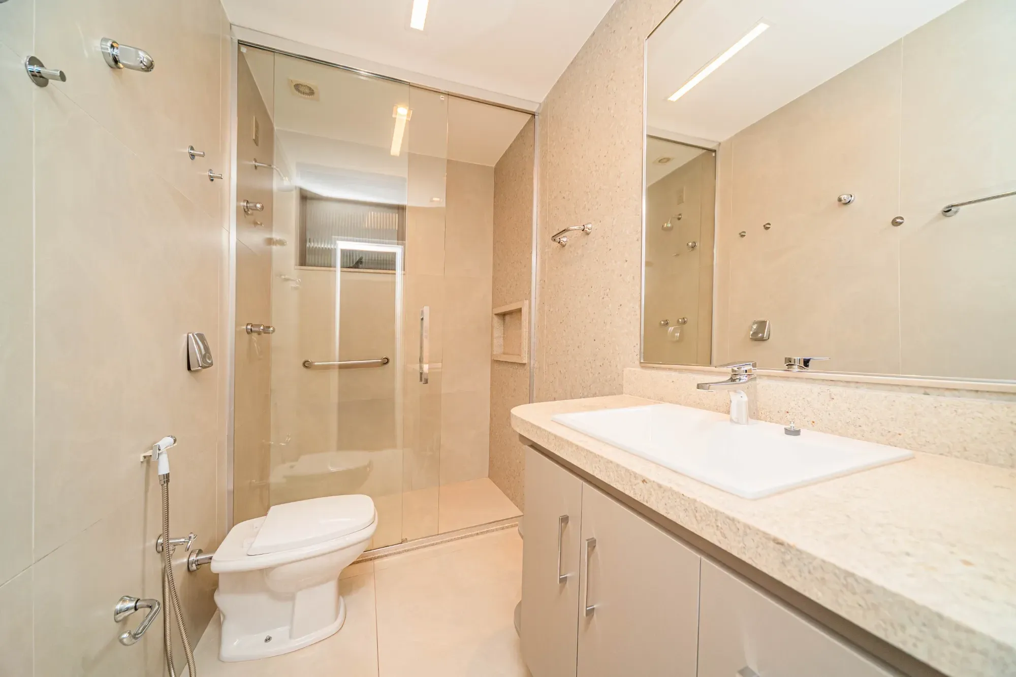 Imagem Apartamento com 3 Quartos à Venda, 150 m² em Centro - Juiz de Fora