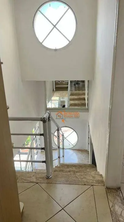 Imagem Apartamento Duplex com 3 dormitórios à venda, 131 m² por R$ 855.000,00 - Vila Hulda - Guarulhos/SP