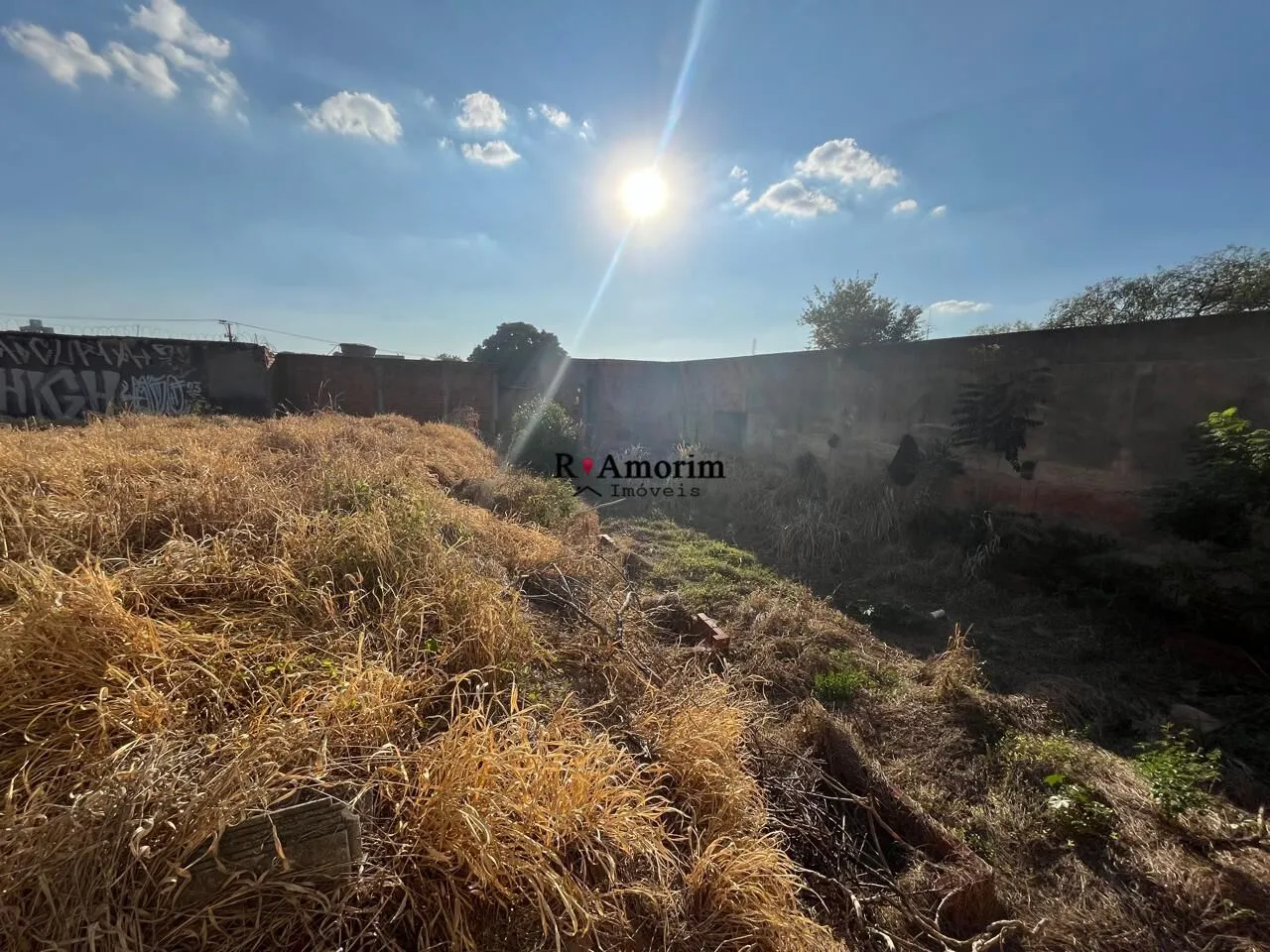 Imagem Terreno a venda em Itu/SP, com 1000 metros em ótima localização, ACEITA PERMUTA POR APTO EM ITU