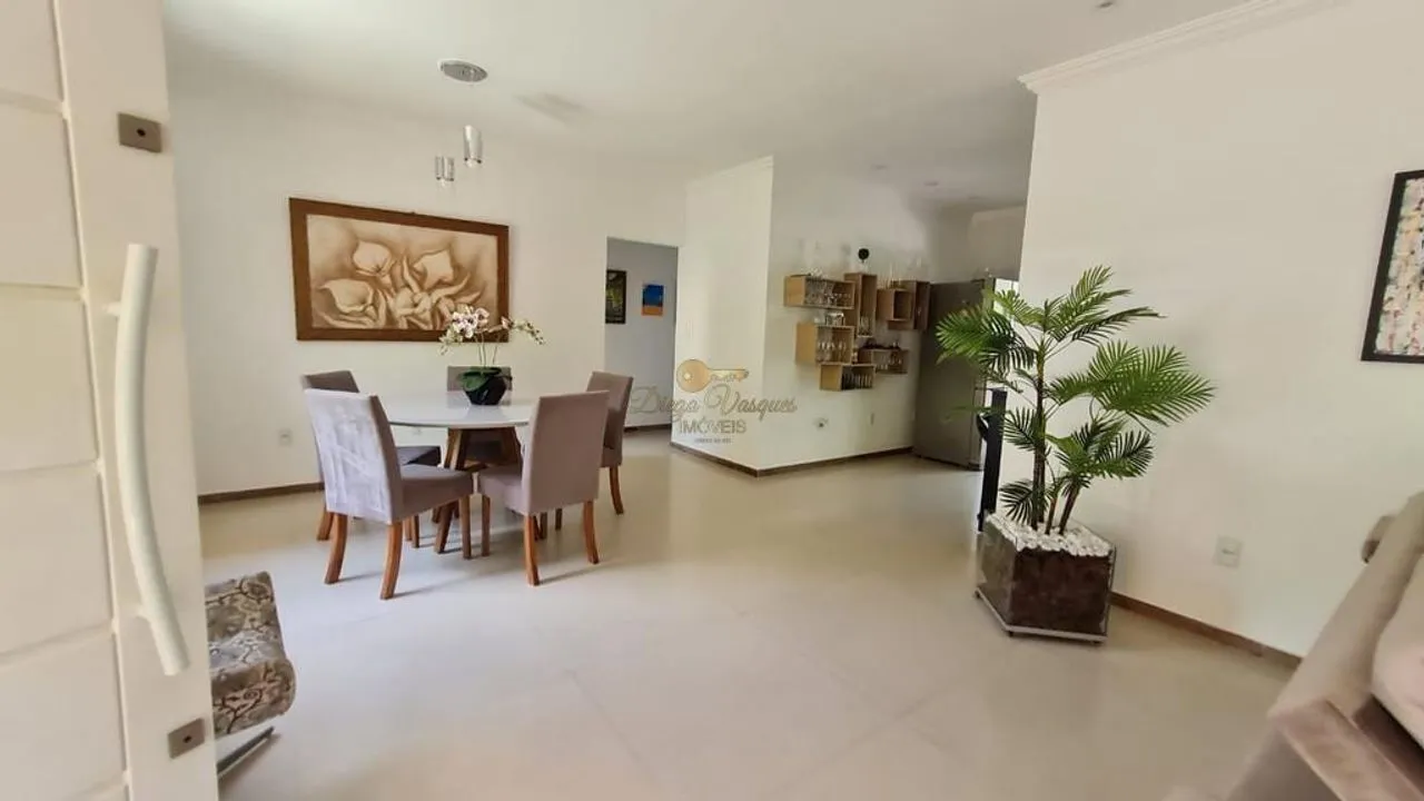 Imagem Casa em Condomínio para Venda em Teresópolis / RJ no bairro Vale Alpino
