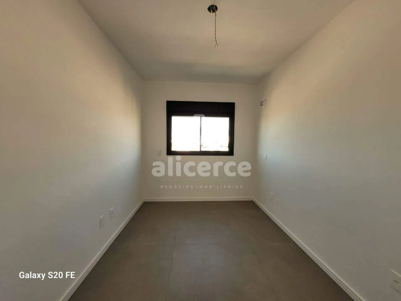 Imagem Apartamento à venda com 03 dormitórios e 01 suíte,no Jardim Eldorado - Palhoça.