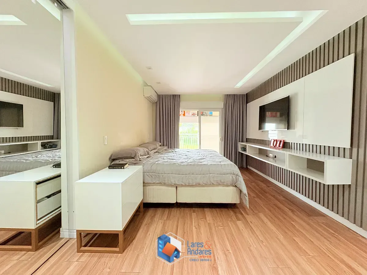 Imagem Sobrado para venda em Vila Pirituba com 4 quartos, sendo 4 suítes, 245m²