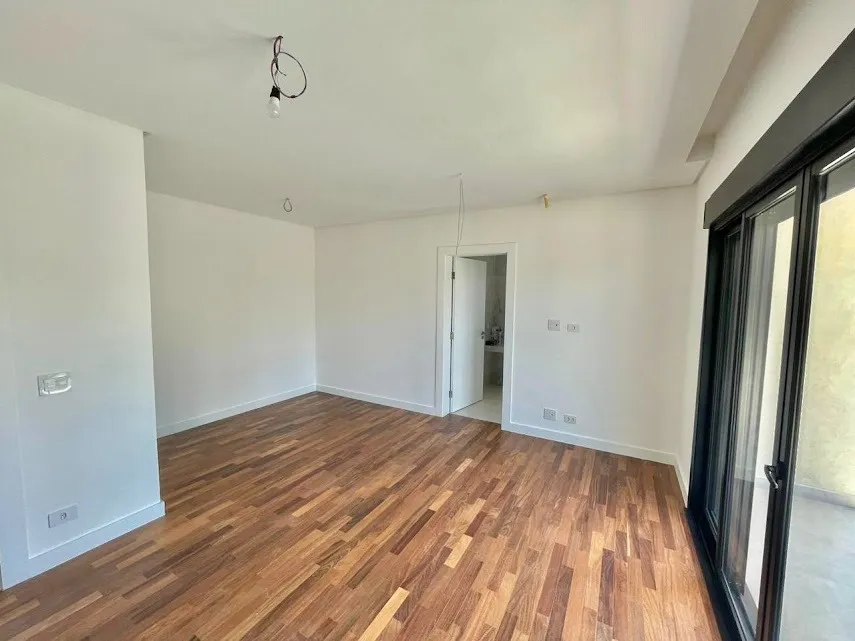 Imagem Sobrado de 560m² Localizado no Alphaville Res. Dois - Barueri - SP!
