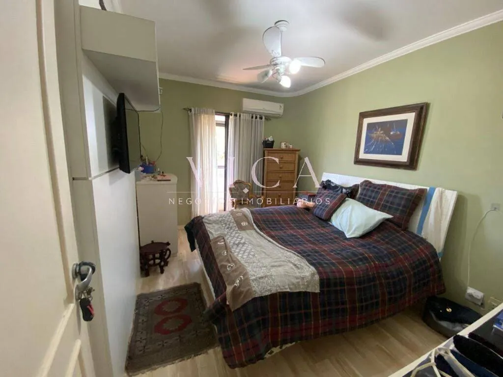 Imagem Alphaville| Europa 202m² 4 dorms, 3 suítes, 3 vagas e varanda|R$ 1.885.000