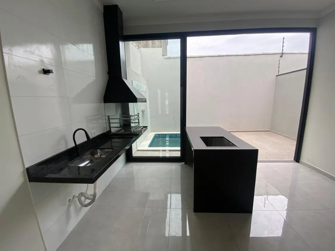 Imagem LINDA CASA NOVA COM PISCINA EM MONGAGUÁ