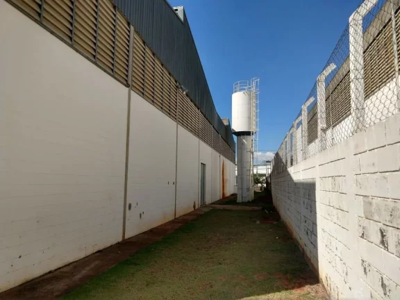 Imagem Galpão com área útil de 1.867 m para locação em Jaguariúna