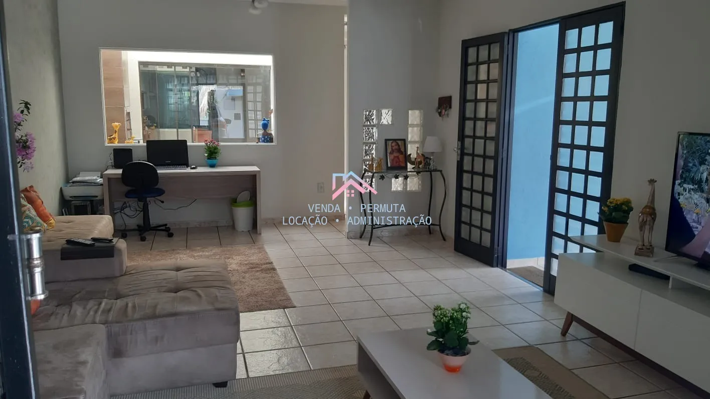 Imagem Casa à venda Bairro Jardim Santa Gertrudes - Área útil 284 m2 com 3 dormitórios - 6 vagas - Jundiaí