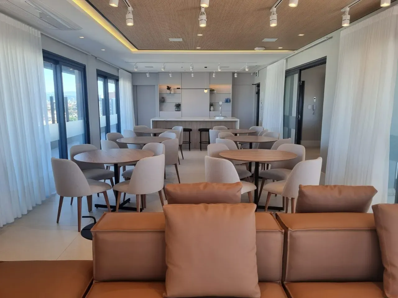 Imagem D/MYS APARTAMENTO COM 3 SUÍTES - ESTREITO - FLORIANÓPOLIS