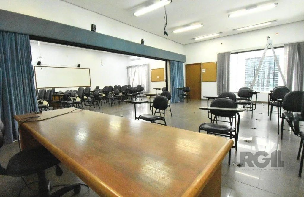 Imagem PRÉDIO - 319,00 m² - MENINO DEUS