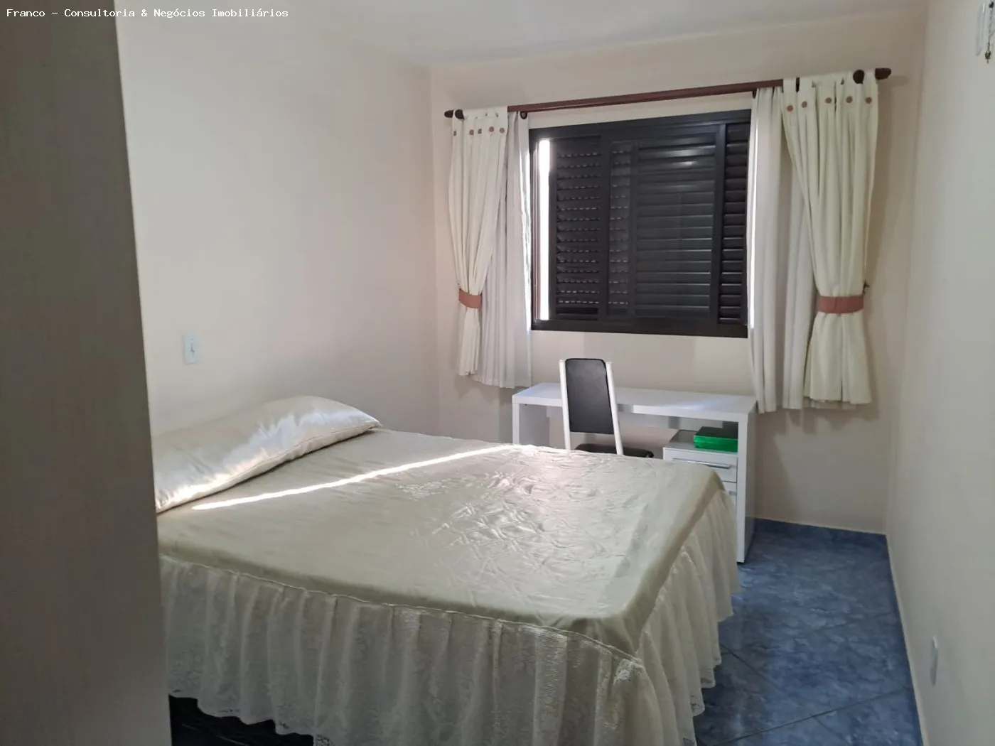 Imagem Apartamento para Venda em São Caetano do Sul, Nova Gerty, 2 dormitórios, 1 banheiro, 2 vagas