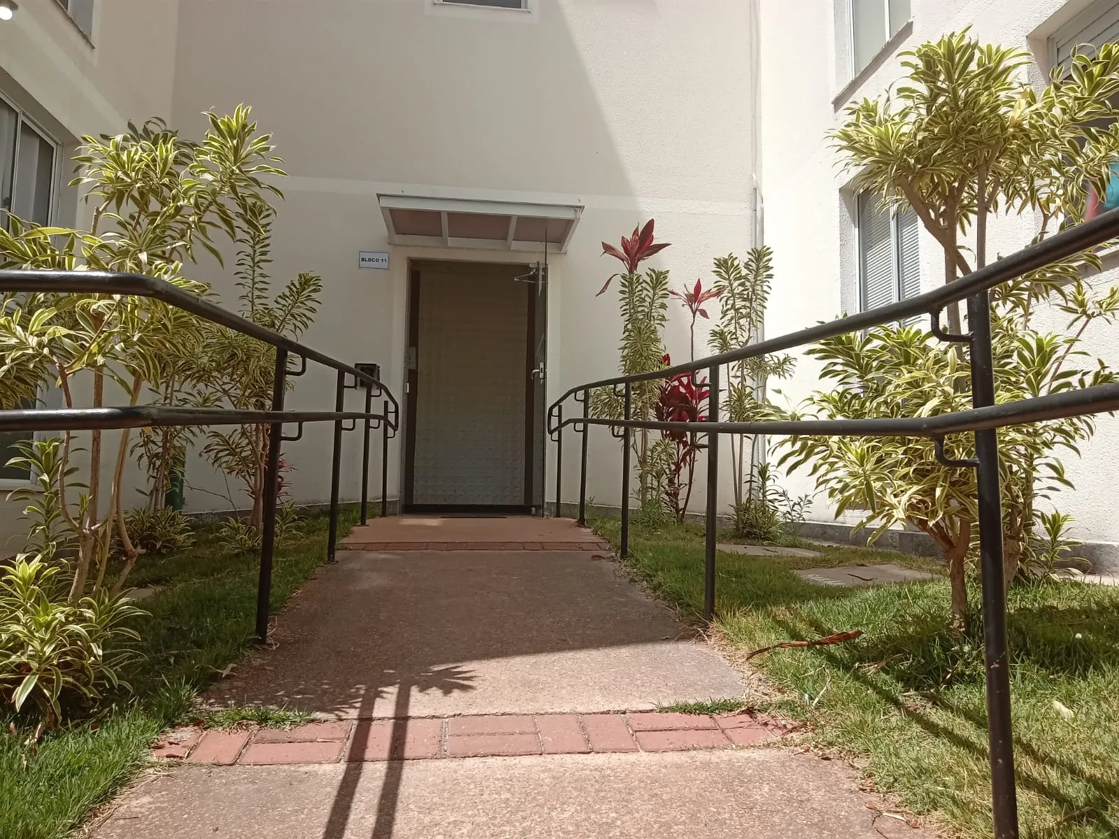 Imagem Apartamento à venda - Área útil 44 m2 com 2 dormitórios - 1 vaga - Condomínio Parque Jardim das Tuli