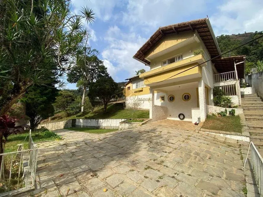 Foto do imóvel Casa para Venda em Teresópolis / RJ em Rua Orquídea