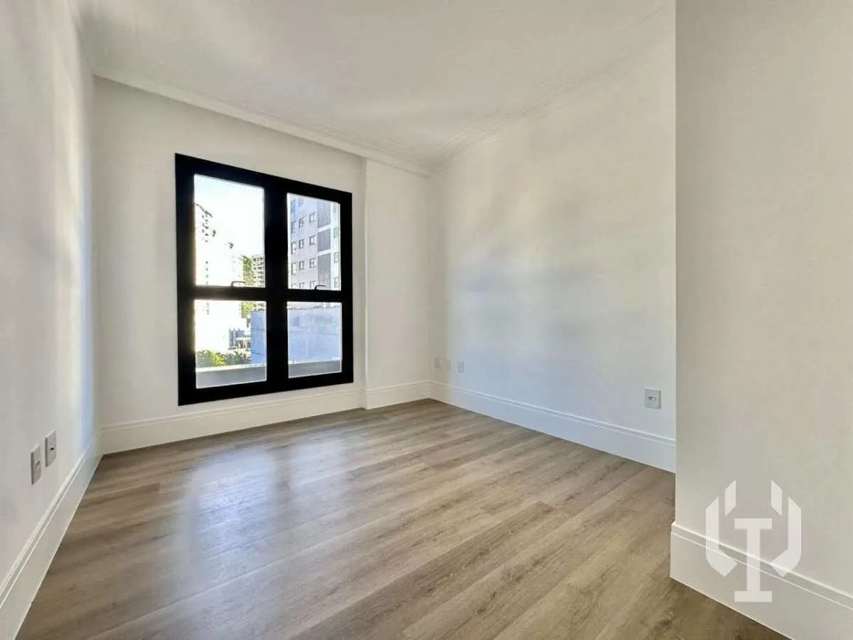 Imagem ST. CLAIR RESIDENCE - APARTAMENTO DIFERENCIADO COM 458m2 PRIVATIVOS E PISCINA EXCLUSIVA