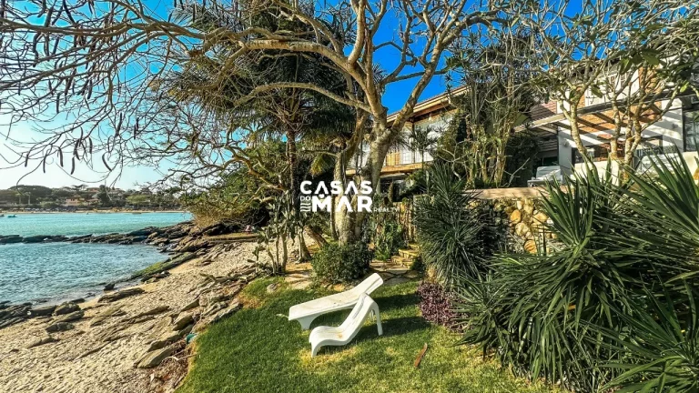 Imagem Casa Frente Mar para Venda em Armação dos Búzios / RJ no bairro Ferradura