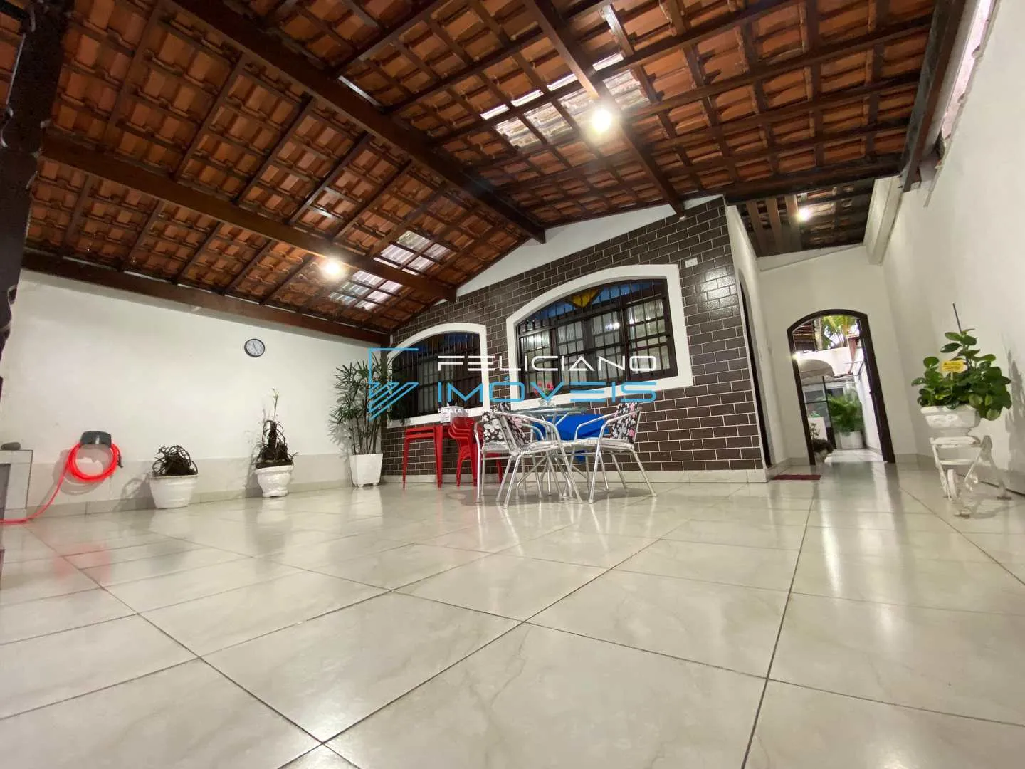 Imagem Casa com 2 quartos, Boqueirão, Praia Grande - R$ 650 mil, Cod: 6529