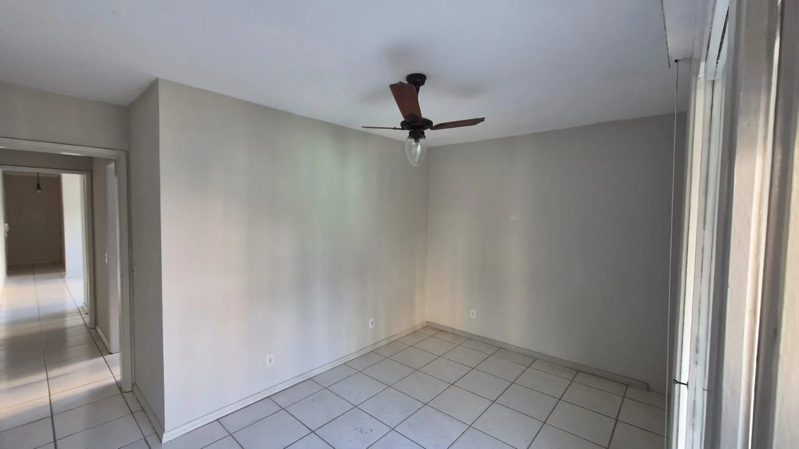Imagem Apartamento de dois dormitórios no bairro Menino Deus em Porto Alegre