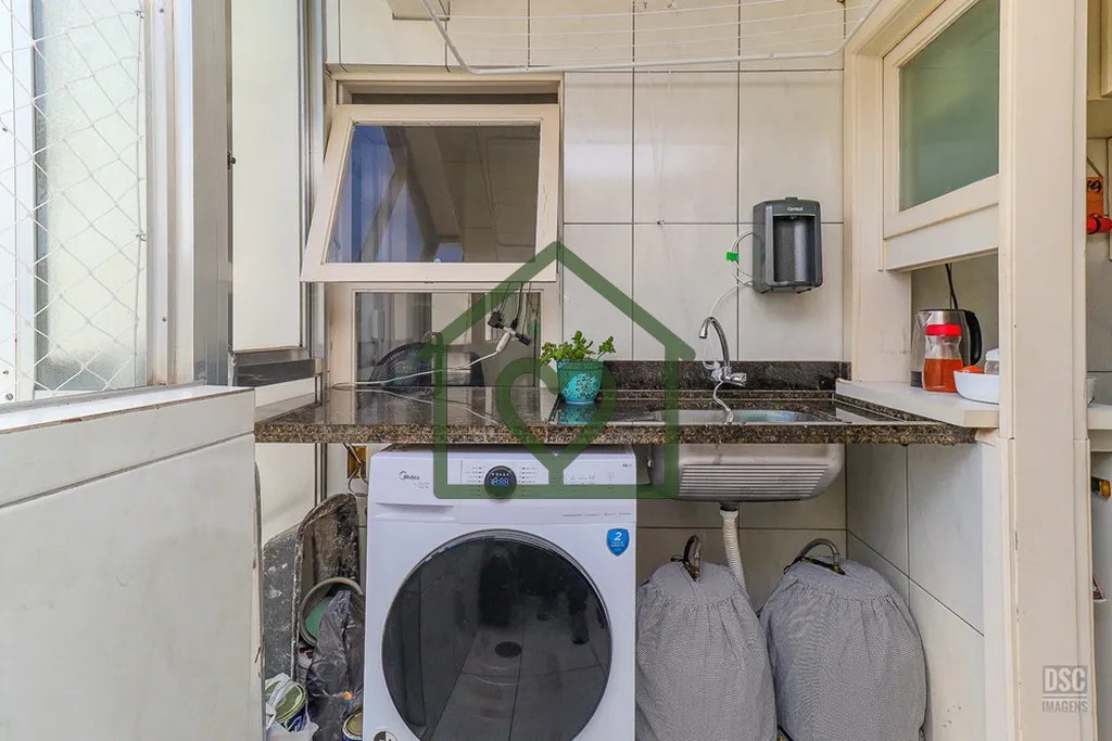 Imagem Apartamento de 86m² com 3 dormitórios, 2 banheiros, sala de estar, sacada, cozinha, escritório. C...