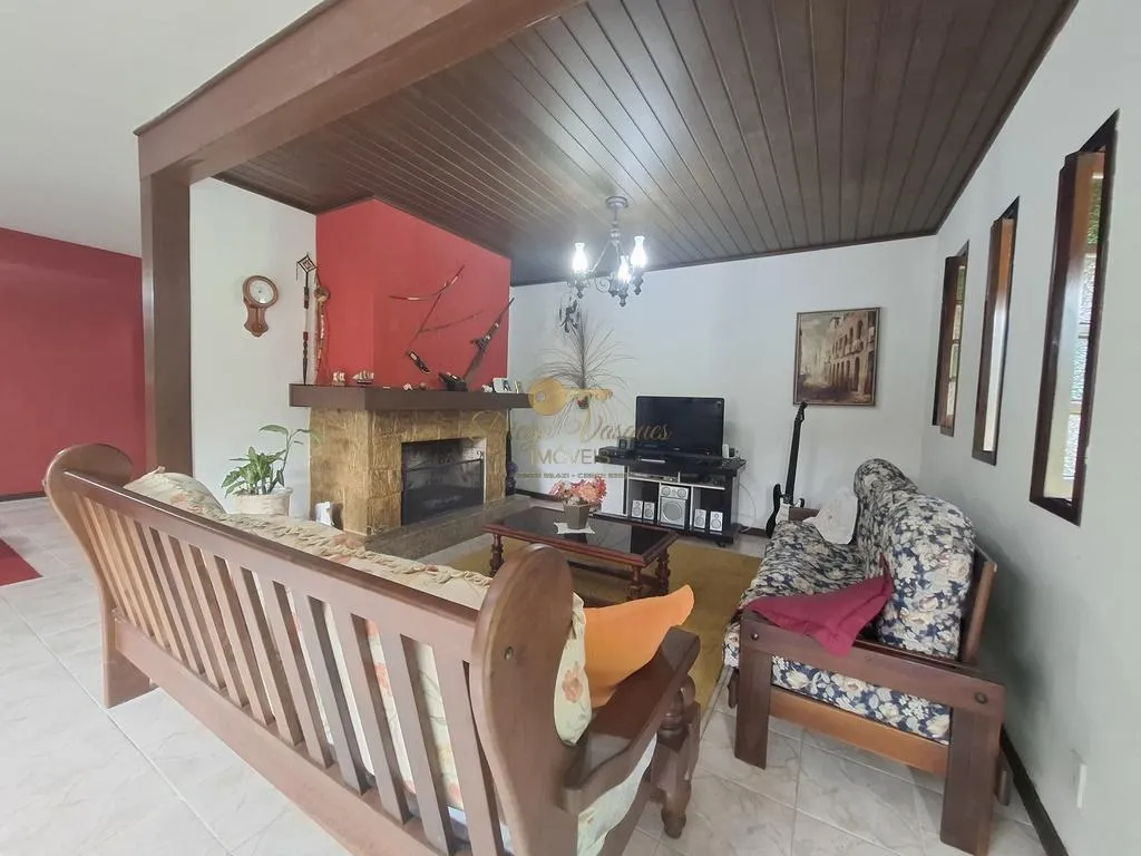 Imagem Casa para Venda em Teresópolis / no bairro Albuquerque