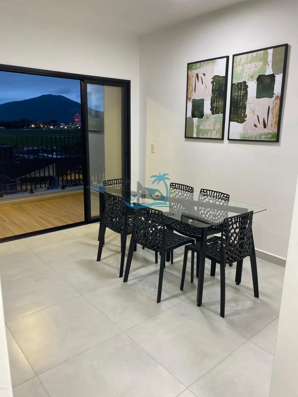 Imagem Apartamento MOBILIADO com 2 suítes a venda ao lado do Aeroporto e do shopping em Ubatuba..