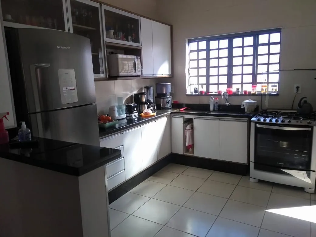 Foto do imóvel Casa à venda 2 Quartos, 1 Suite, 2 Vagas, 262M², Mantiqueira, Pindamonhangaba - SP