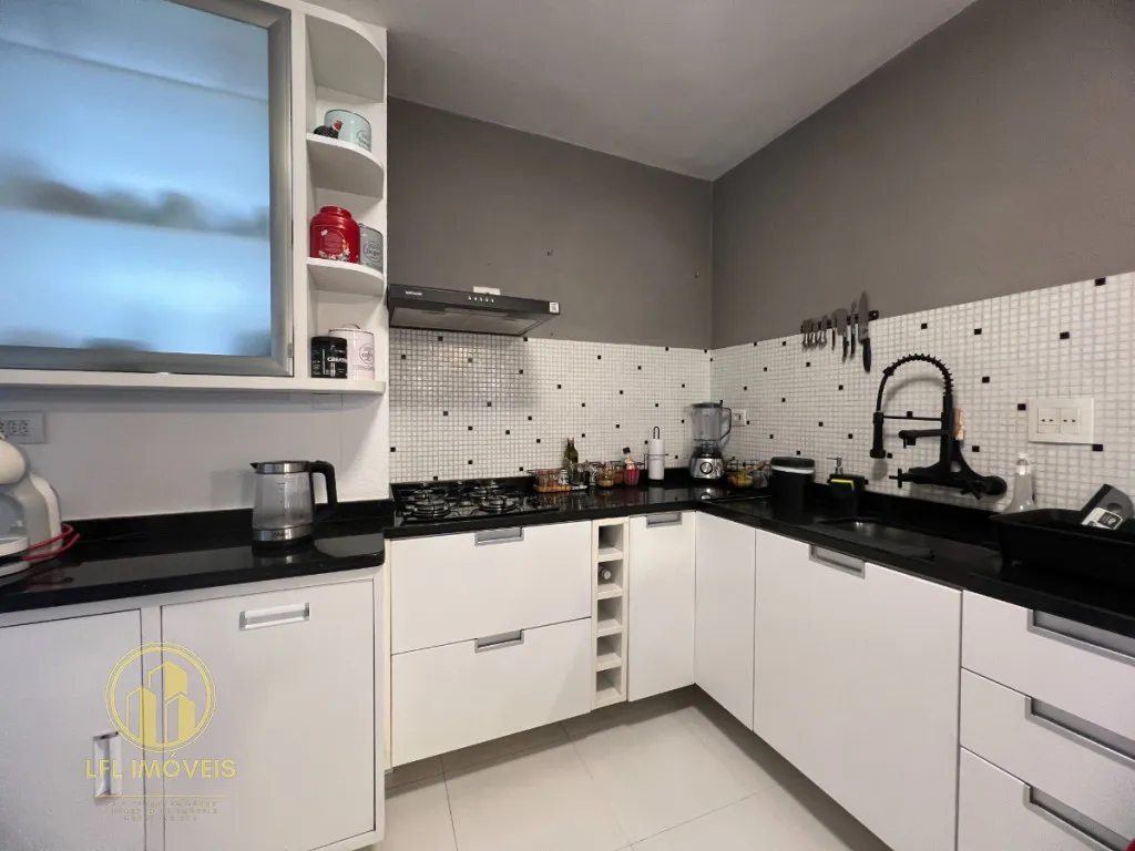 Imagem Apartamento à venda, com 2 dormitórios e 1 vaga. Vila Pompéia
