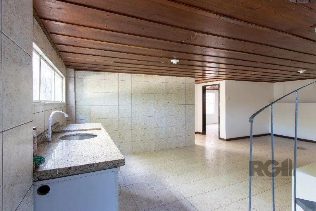 Imagem Casa para Venda - 200m², 3 dormitórios, 2 vagas - Cavalhada