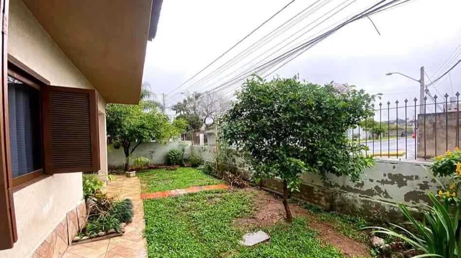 Imagem Sobrado para Venda em Novo Hamburgo / RS no bairro Canudos