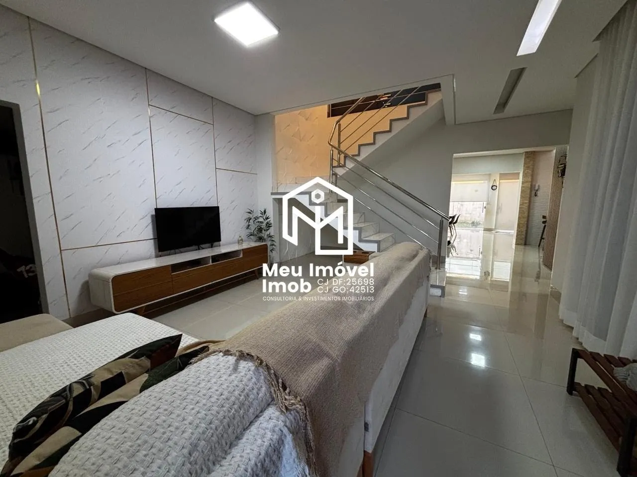 Imagem Casa 3 Quartos 2 Suítes 4 Vagas 256m² Luziânia/GO