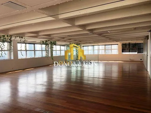 Imagem Conjunto Comercial 201 m² na Faria Lima | Andar Alto | 2 Vagas