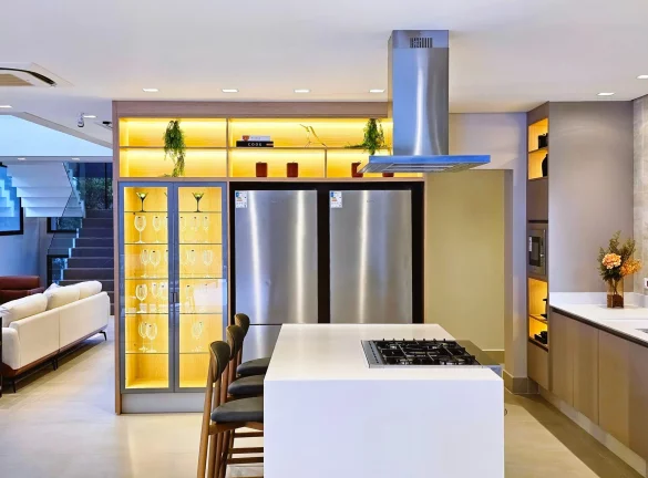 Imagem Casa de luxo à venda na Riviera de São Lourenço Módulo 12: 6 quartos, 6 suítes, 3 salas e 440m² de área!