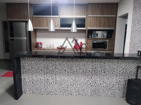 Imagem Casa com 4 suítes, mobiliada e com piscina aquecida no Ninho Verde II