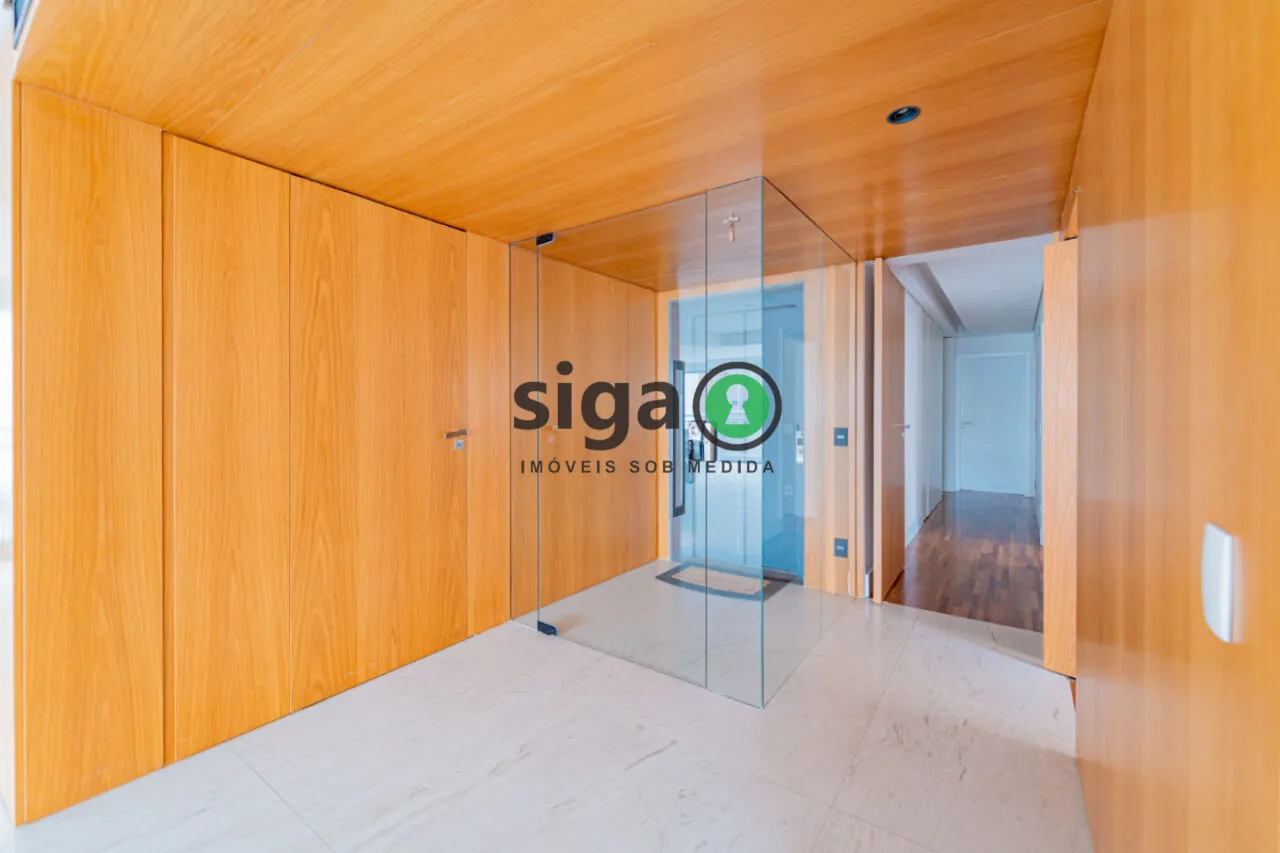 Imagem Apartamento Alto Padrão à Venda no Campo Belo - 220 m² - 3 Suítes - 4 Vagas - Varanda Gourmet