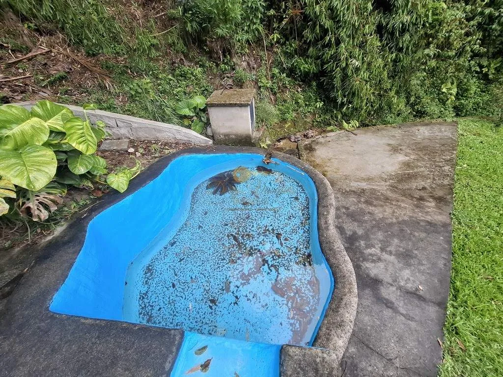 Imagem Casa em Condomínio para Venda em Teresópolis / RJ no bairro Canoas