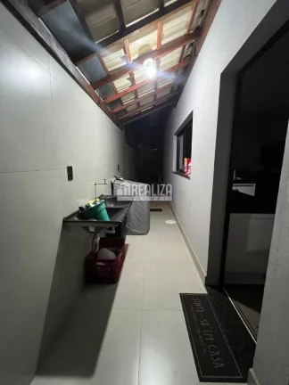 Imagem Casa à venda no Jardim Maracanã, Uberaba: 1 suíte, móveis planejados