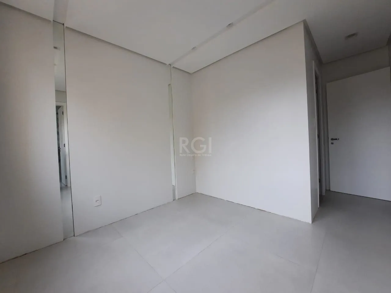 Imagem Apartamento para Venda - 43.76m², 1 dormitório, sendo 1 suites, 1 vaga - Boa Vista