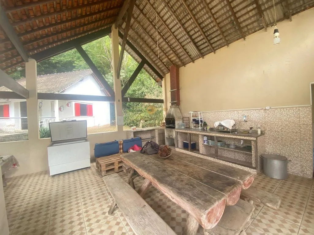 Imagem Sítio para Venda em Teresópolis / RJ no bairro Iucas