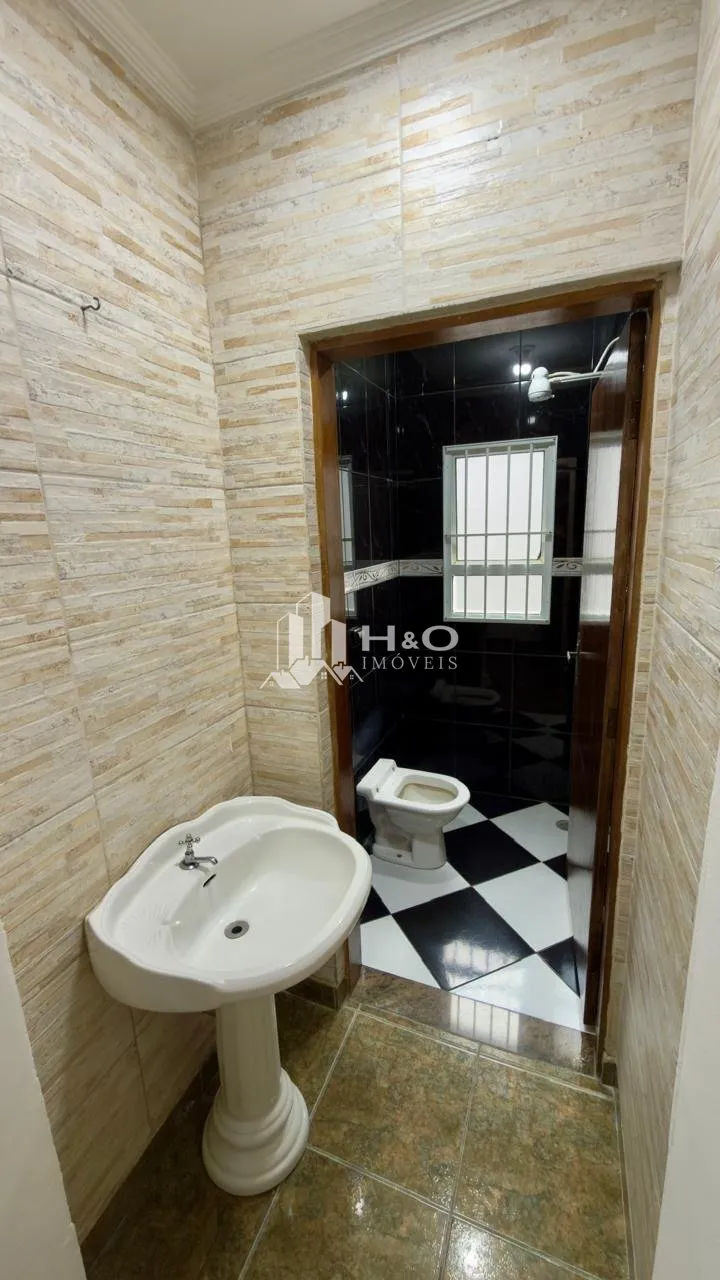 Imagem Sobrado à Venda Próximo ao Parque do Carmo - 2 Suítes, Ar-Condicionado, Churrasqueira e 2 Vagas