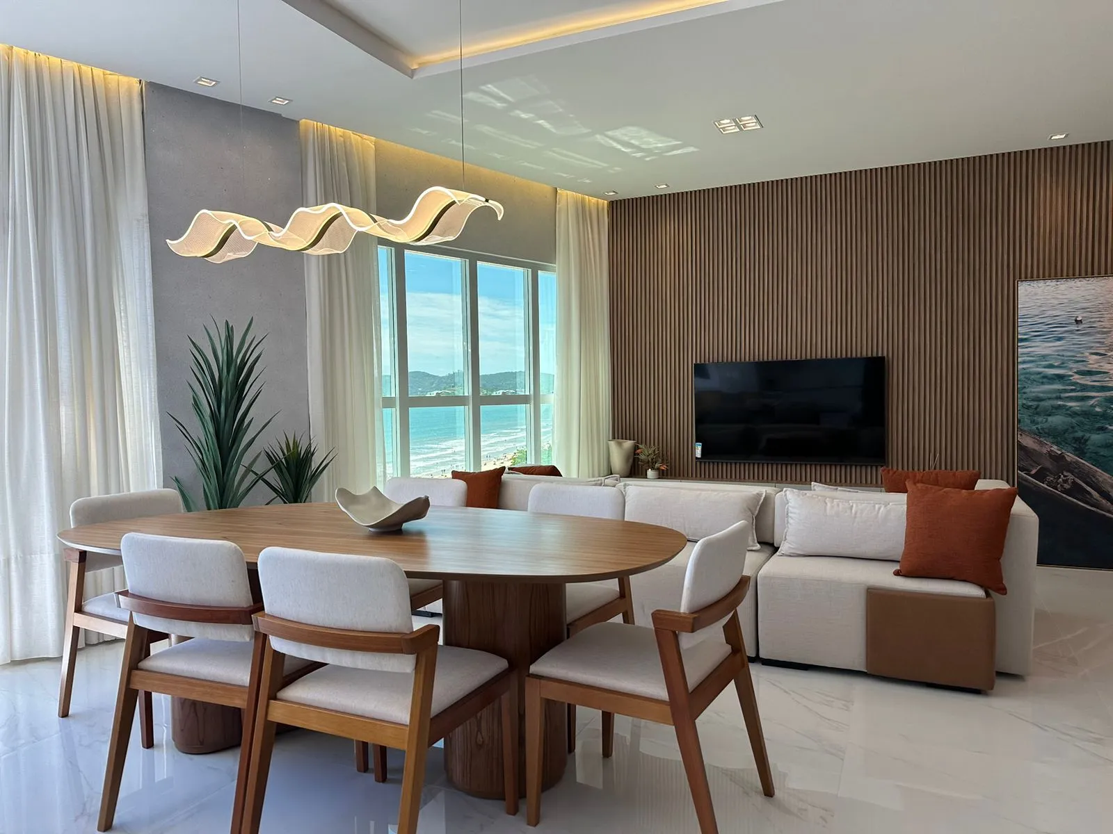 Imagem Apartamento com vista para o mar à venda com 140m2 por R$ 6.800.000,00