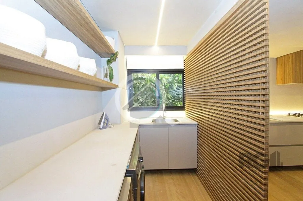 Imagem Apresento um sofisticado apartamento de 151 m² privativos no 18º andar, situado no bairro Menino D...